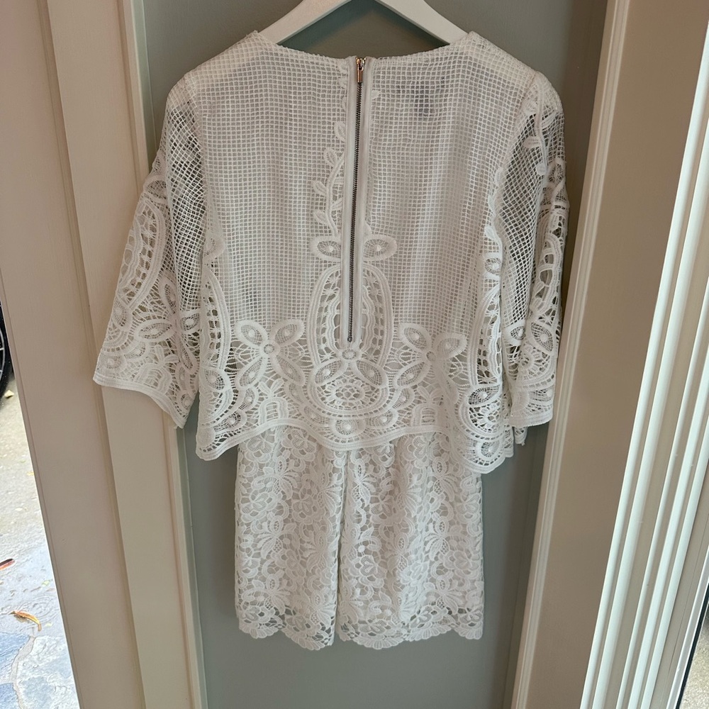 Muse White Lace Romper - Picture 4 of 4